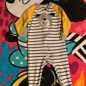 🐸 Boys sleeper with dog on it